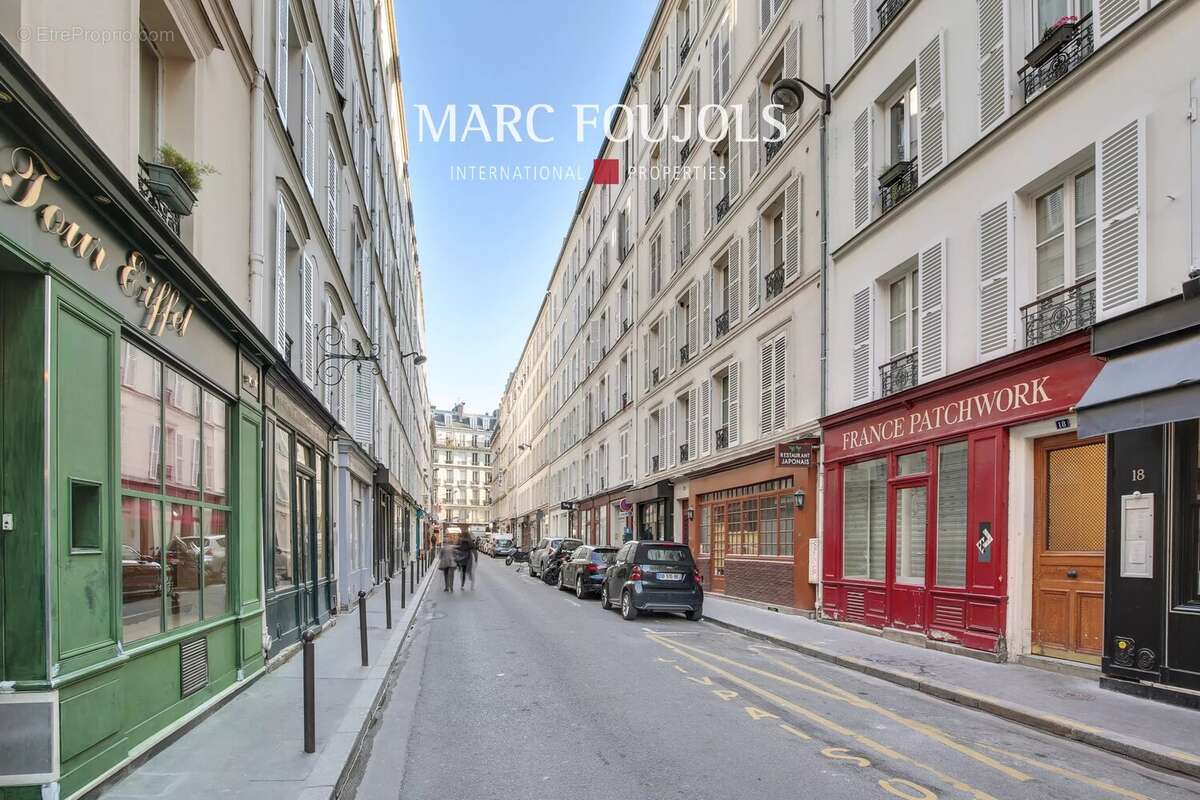 Appartement à PARIS-7E