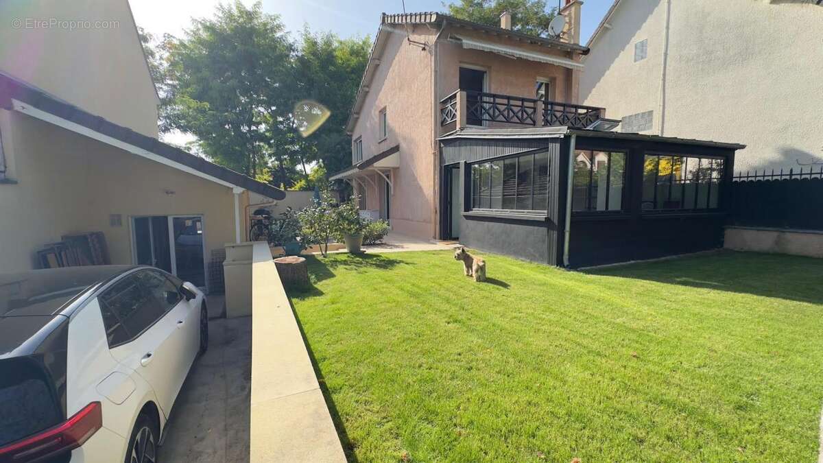 Maison à NEUILLY-PLAISANCE