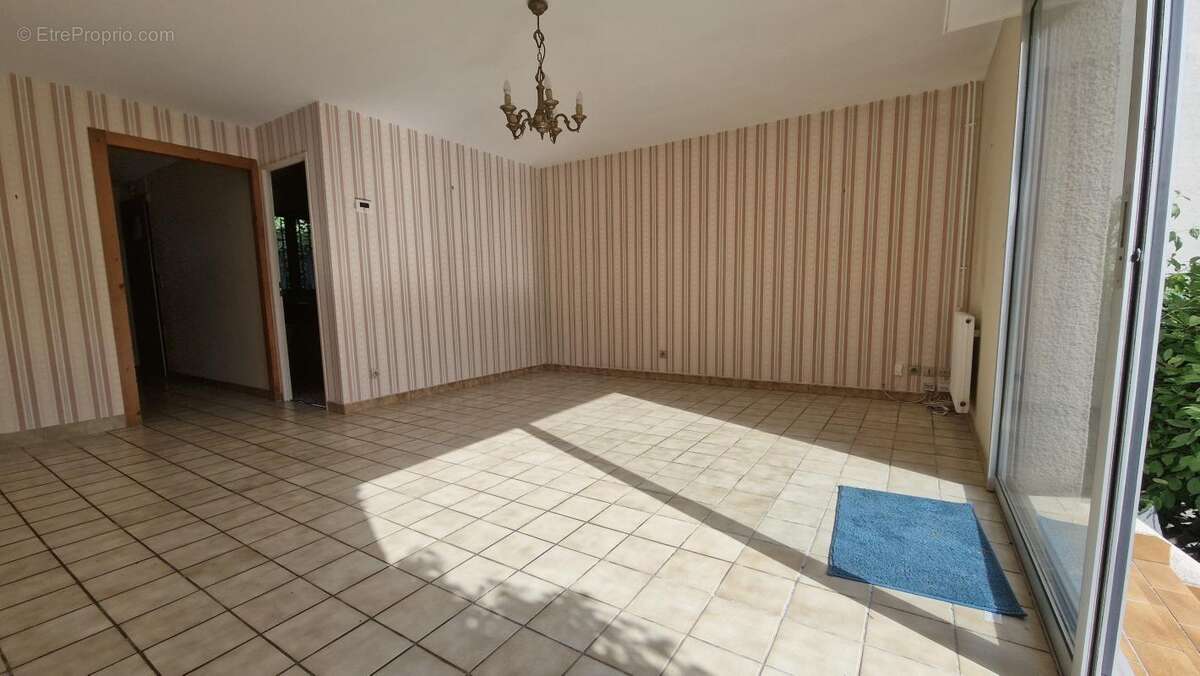 Maison à NEUILLY-PLAISANCE