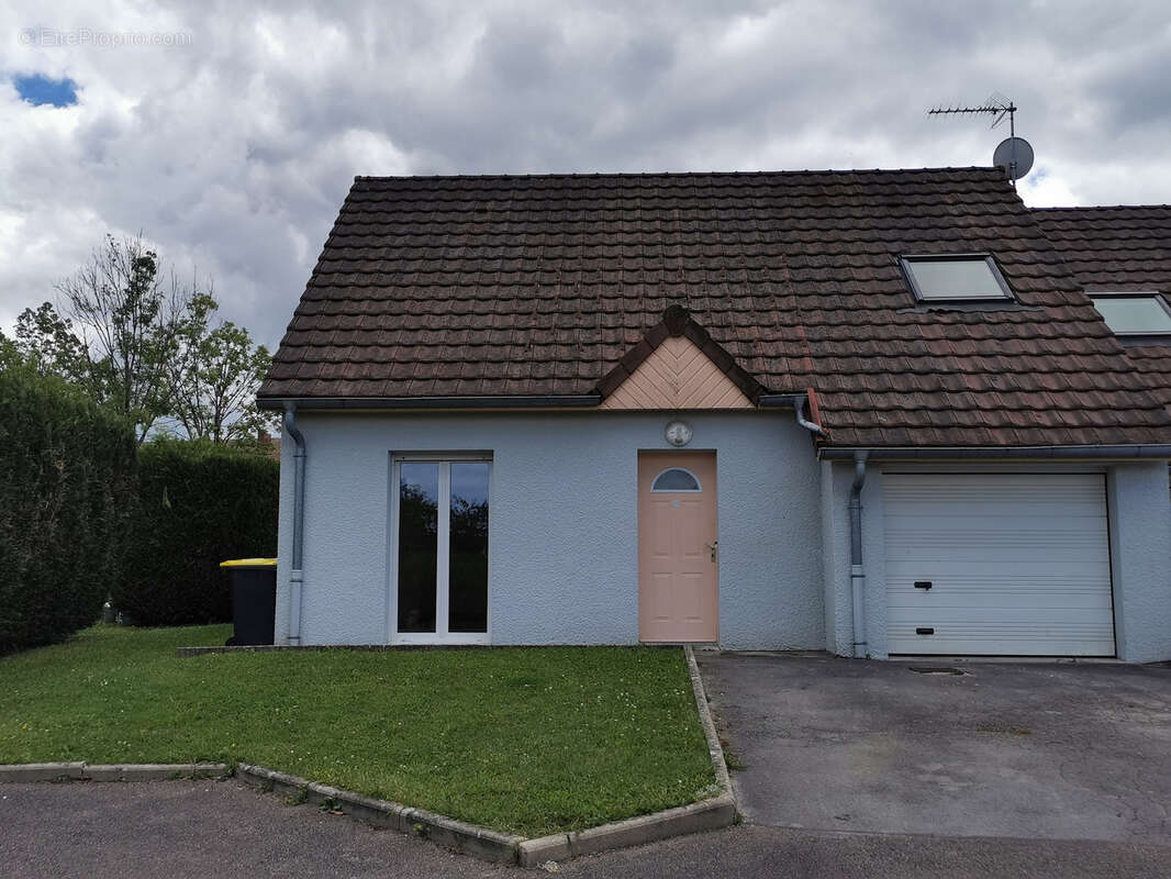 Maison à VALDAHON