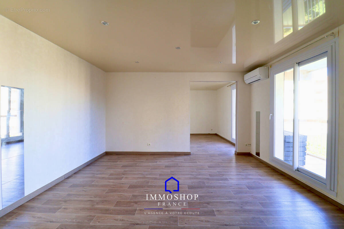 Appartement à MARSEILLE-11E