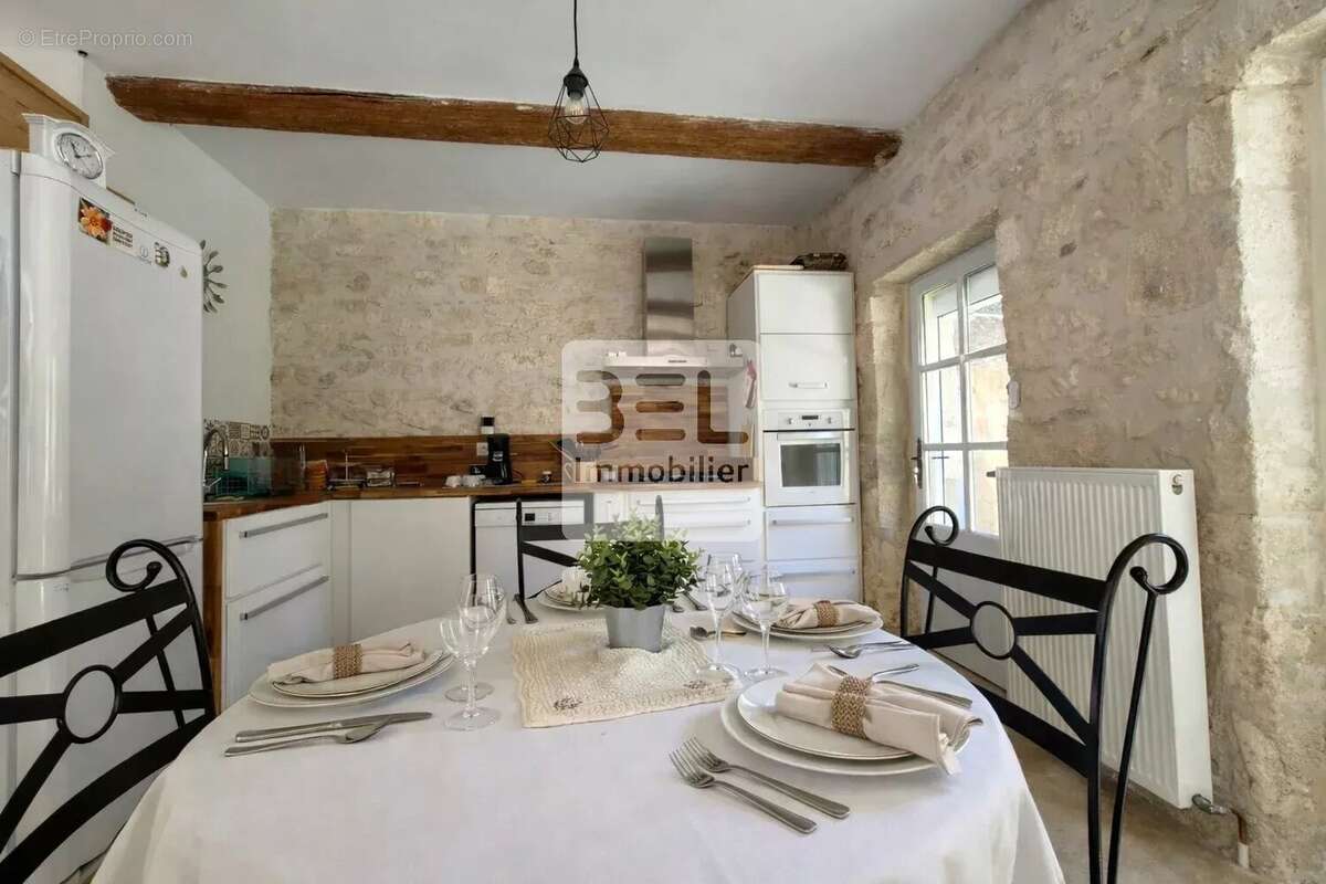 Maison à VILLENEUVE-LES-AVIGNON