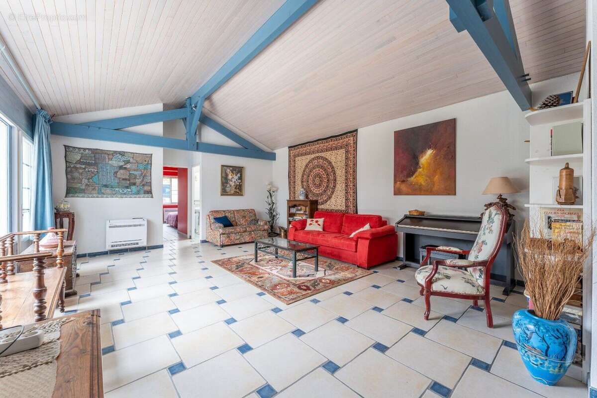 Propriété d'Exception en Première Ligne - photo 12