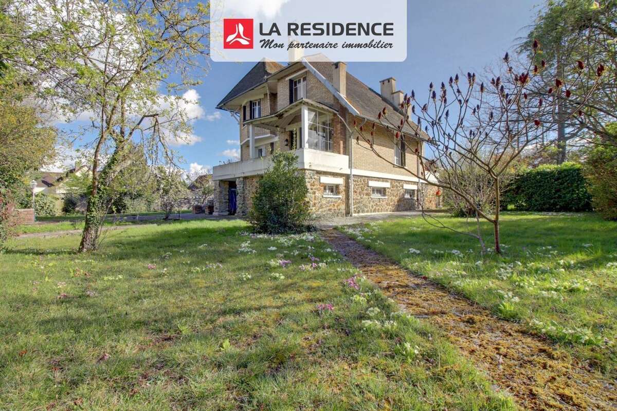 Maison 182 m² à Poissy  - photo 4