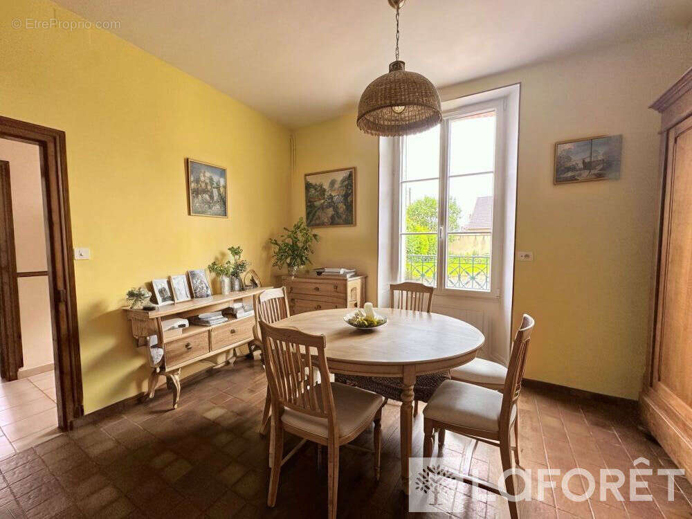 Maison à CHATEAU-THIERRY