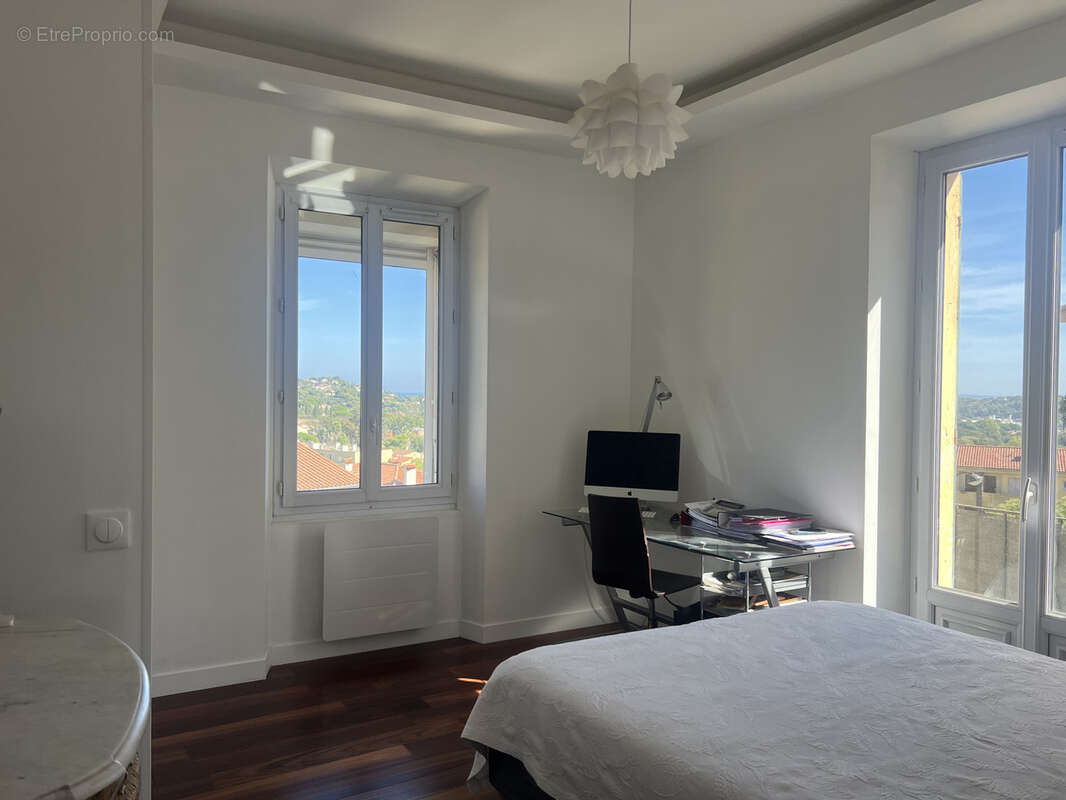 Appartement à BORMES-LES-MIMOSAS