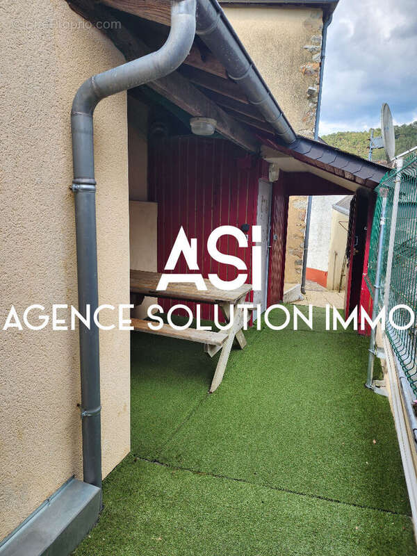 Maison à SAINT-LEONARD-DES-BOIS