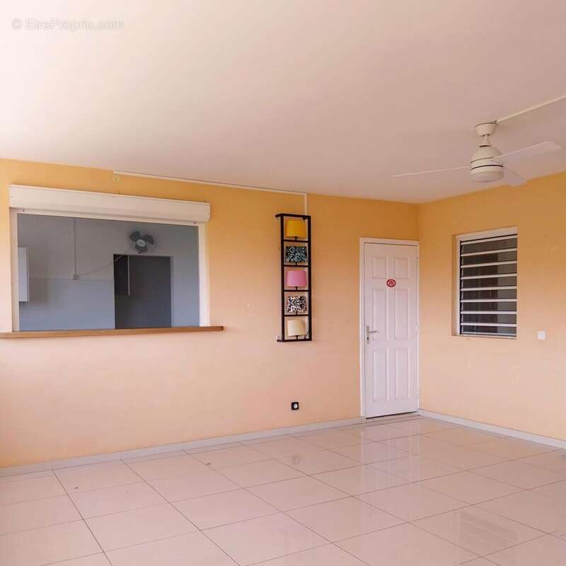 Photo 2 - Appartement à SCHOELCHER