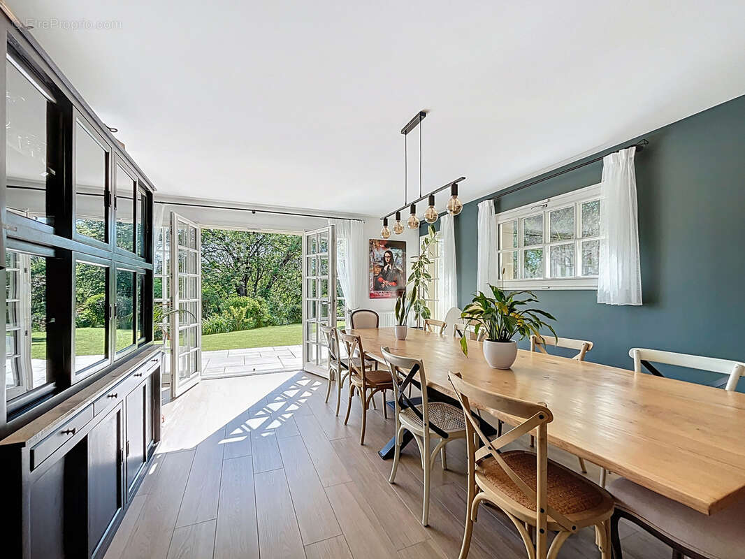 Maison à FRANCHEVILLE