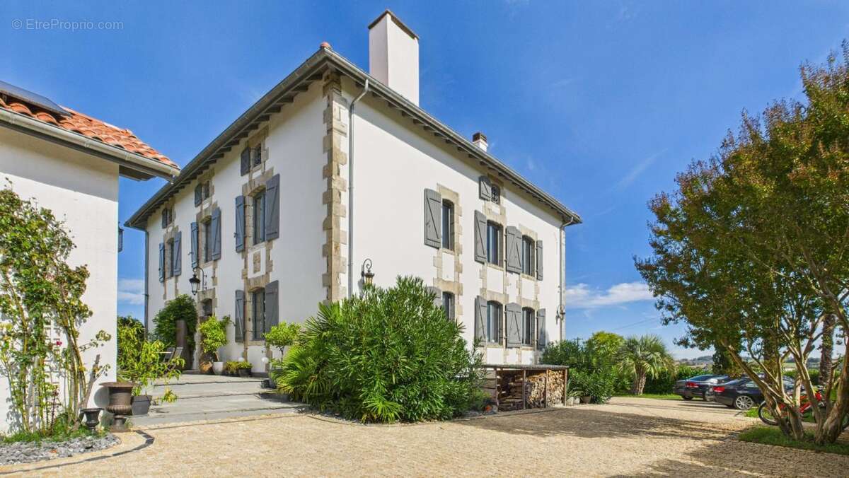 Maison à GUICHE