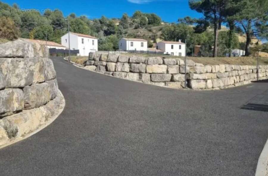 Terrain à CADENET