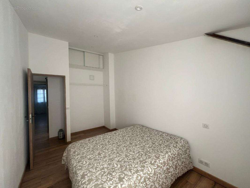 Maison à L'ISLE-SUR-LA-SORGUE