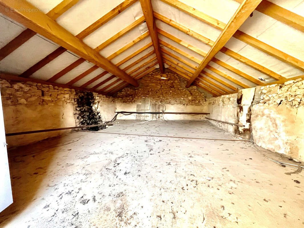 Maison à MONTREUIL-BELLAY