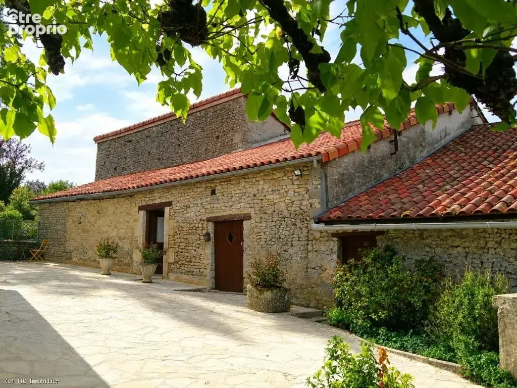 Exclusif ! Charmante Maison En Pierre Avec Une Vue Superbe! - photo 5
