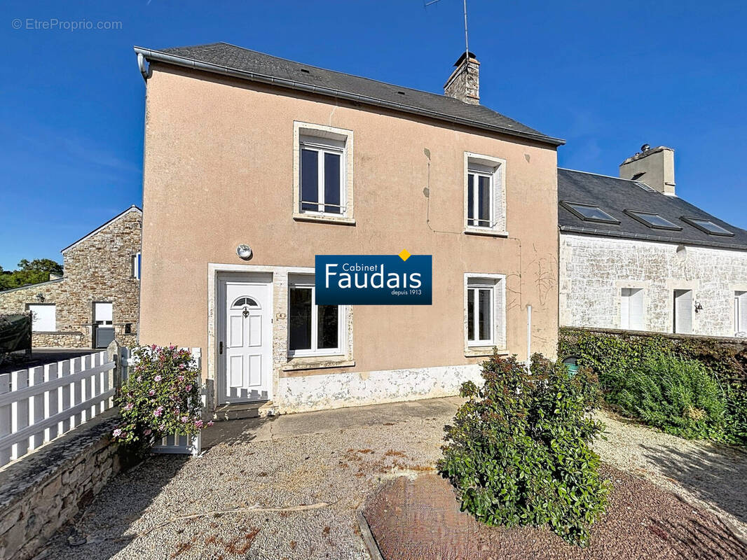 Maison à DOVILLE