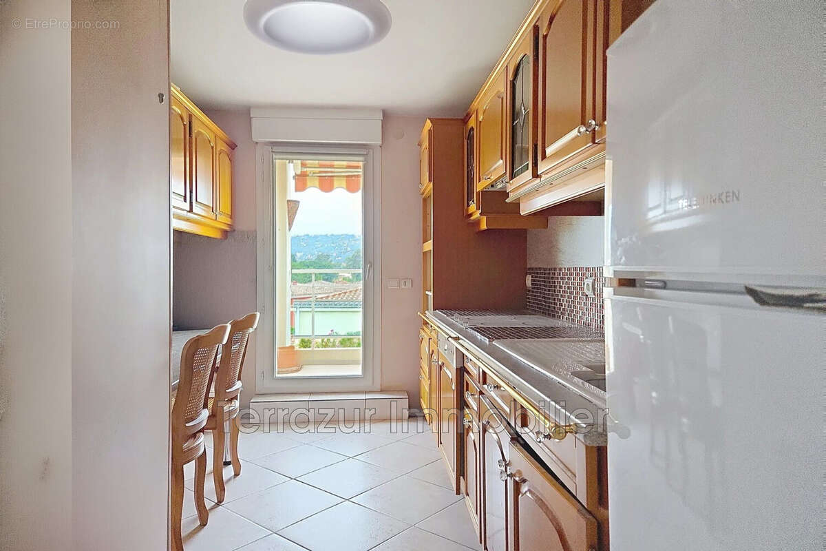 Appartement 87 m² à Antibes  - photo 5