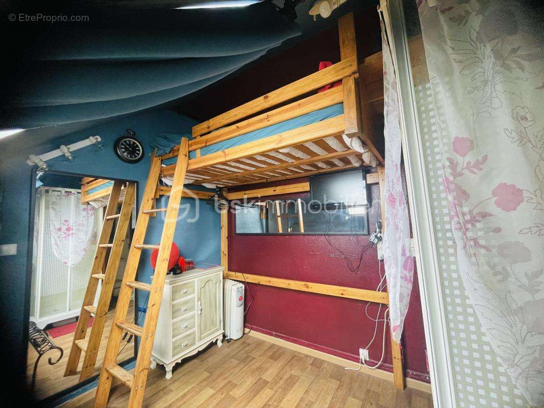 Appartement à PARIS-11E