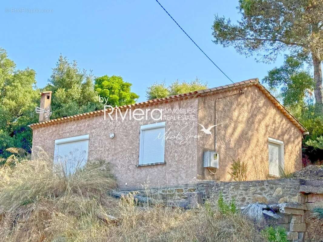 LA CROIX VALMER - Villa de 116m2 sur 528m2 de terrain... - photo 3