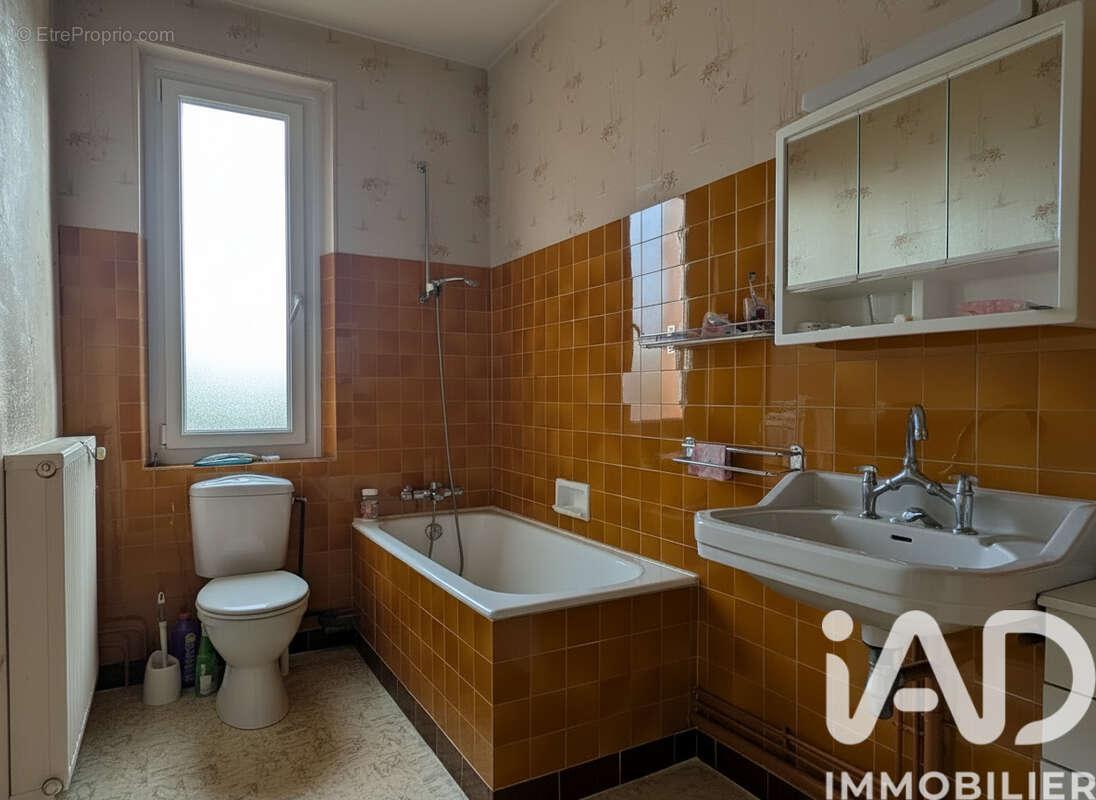 Photo 4 - Maison à MONTLUCON