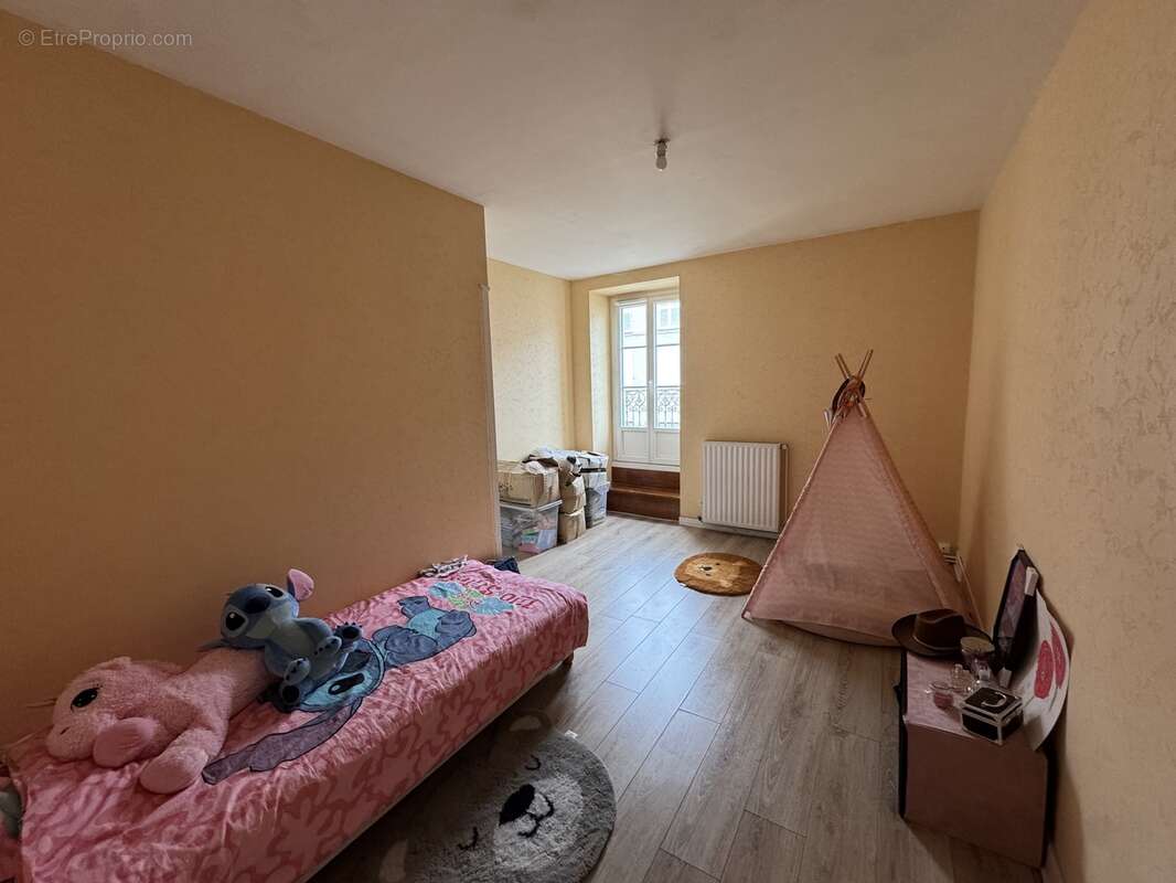 Appartement à CHALAIS