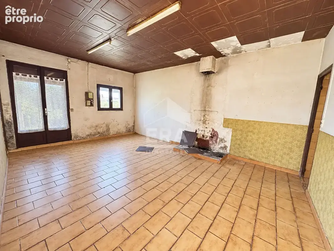 Maison à vendre à Bourg - 5 pièces, 165 m², terrain 10 434 m² - photo 8