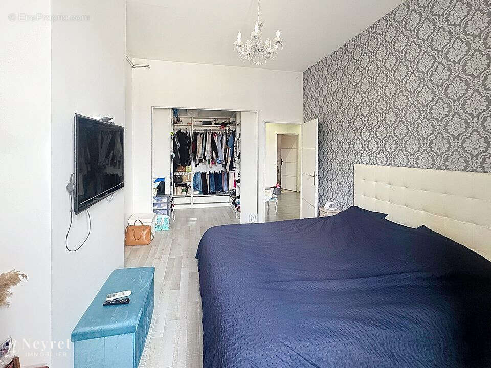 Appartement à SAINT-ETIENNE