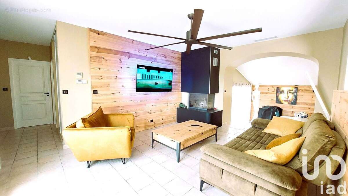 Photo 6 - Maison à ALBA-LA-ROMAINE