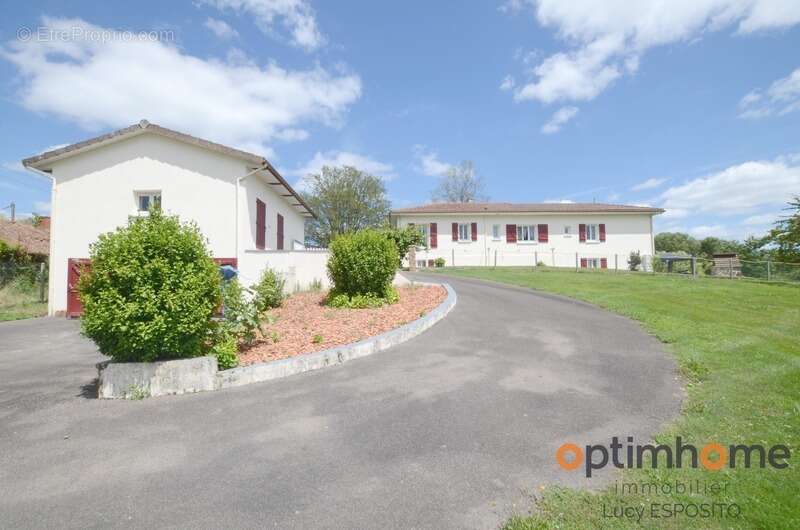  Propriété exceptionnelle avec étang privé sur plus de 1,7 hectare – Mazerolles, Charente  - photo 46