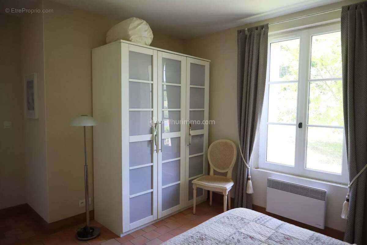 Maison à LA CHARTRE-SUR-LE-LOIR