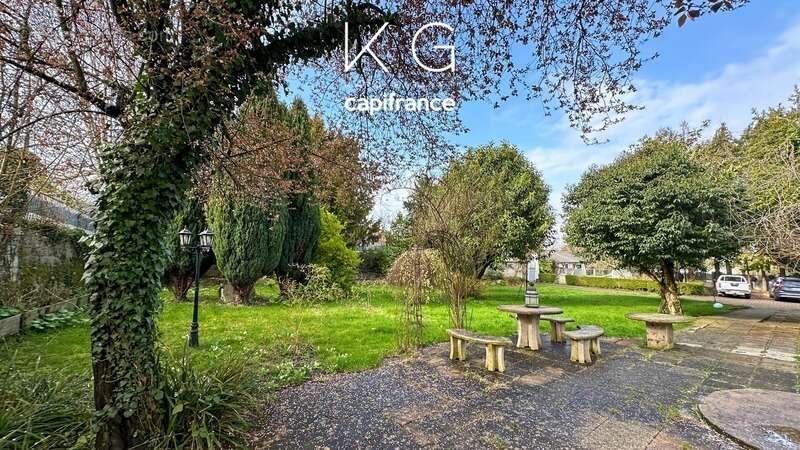 Maison à LA RIVIERE-SAINT-SAUVEUR