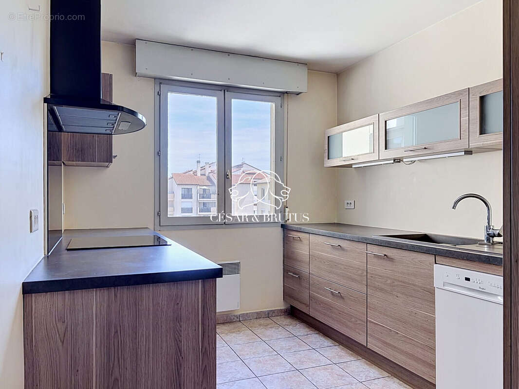 Appartement à LYON-9E