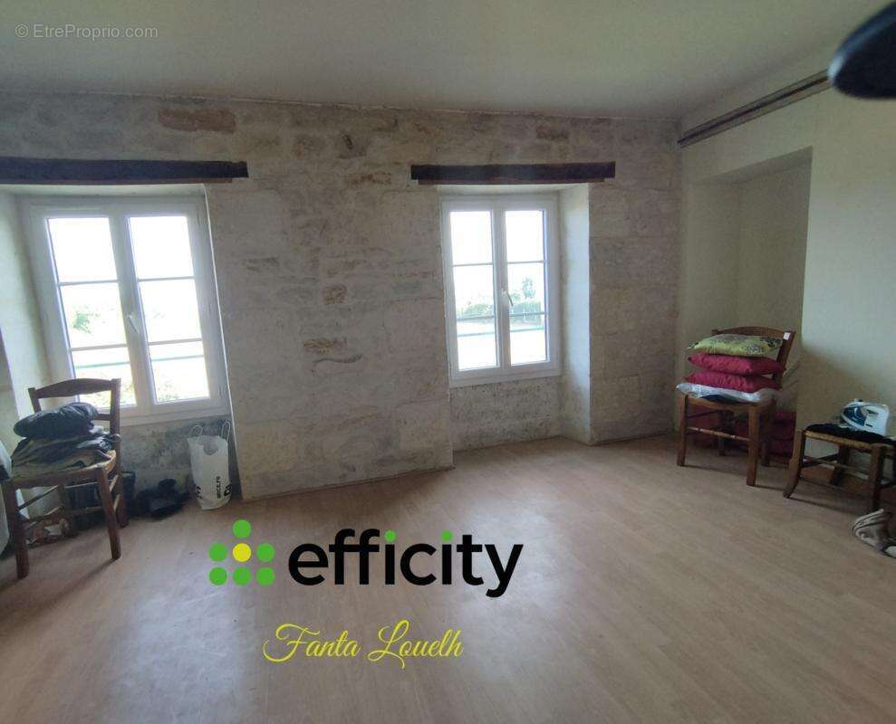 Maison à SAINT-HILAIRE-LA-PALUD