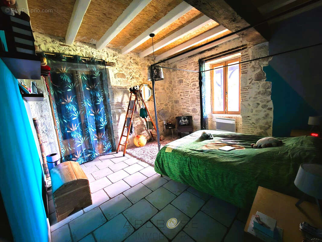Maison à CLAIRAC