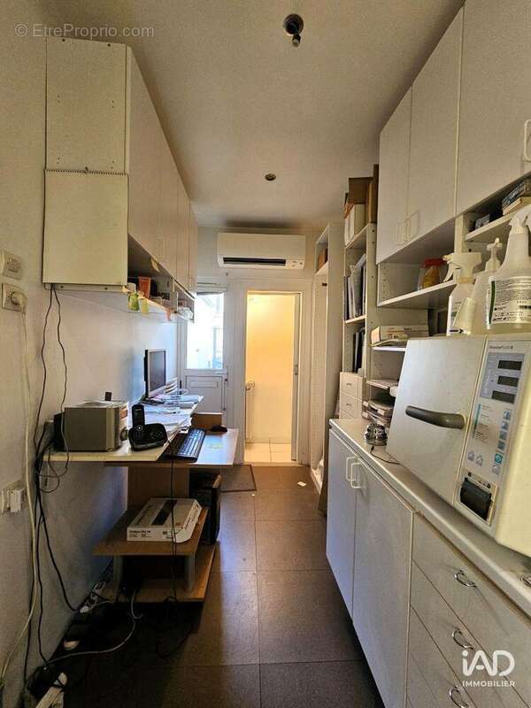 Photo 5 - Commerce à CACHAN