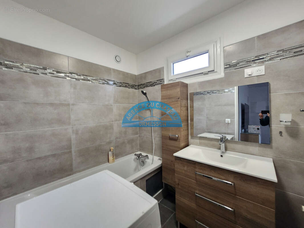 Appartement à CHENNEVIERES-SUR-MARNE