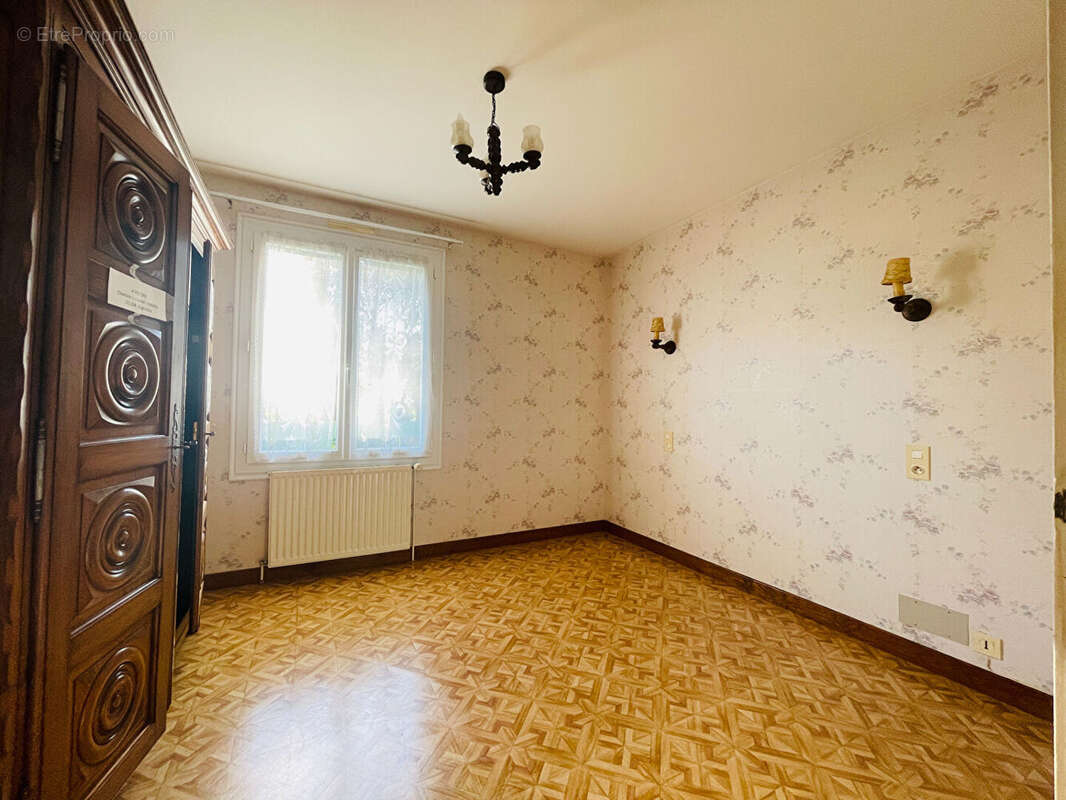 Maison à SAINT-PAUL-MONT-PENIT