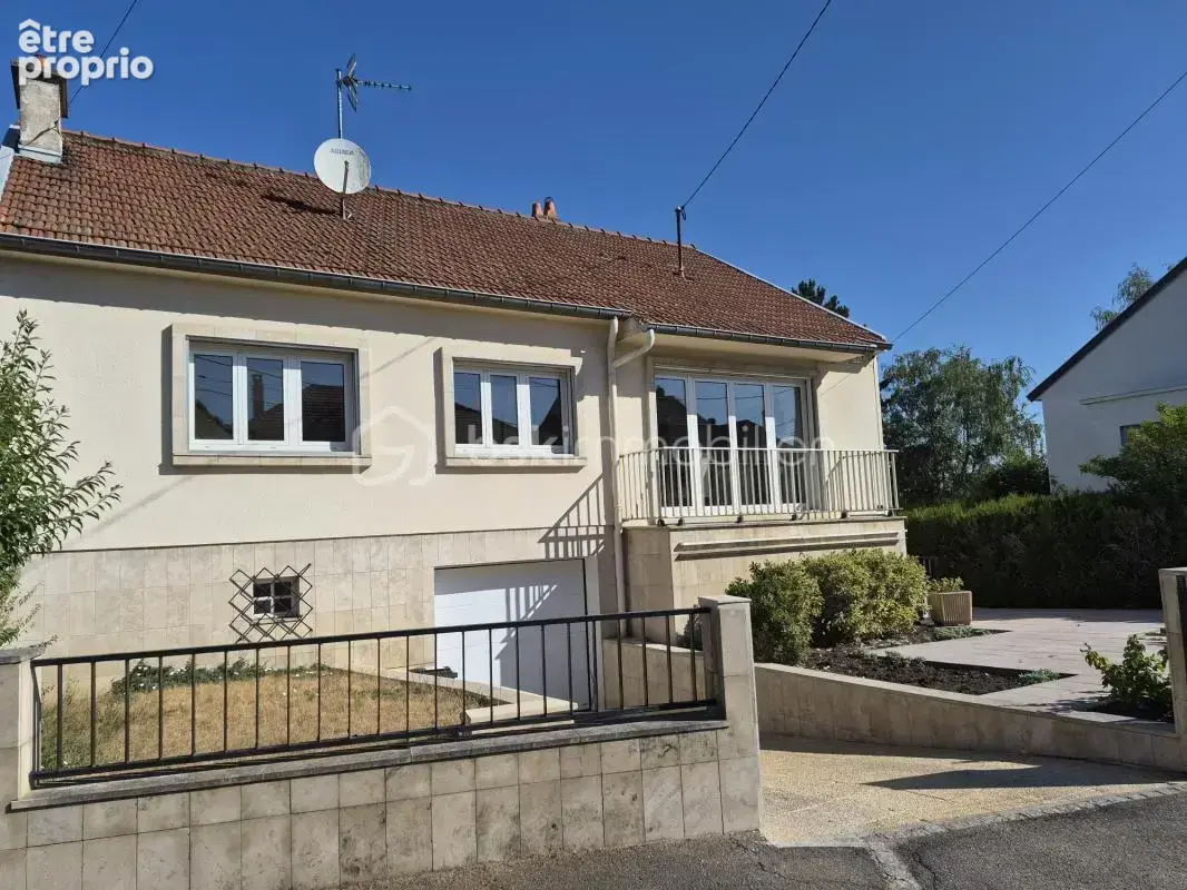  Montigny-lès-Metz – Maison familiale rénovée avec prestations de qualité - photo 2