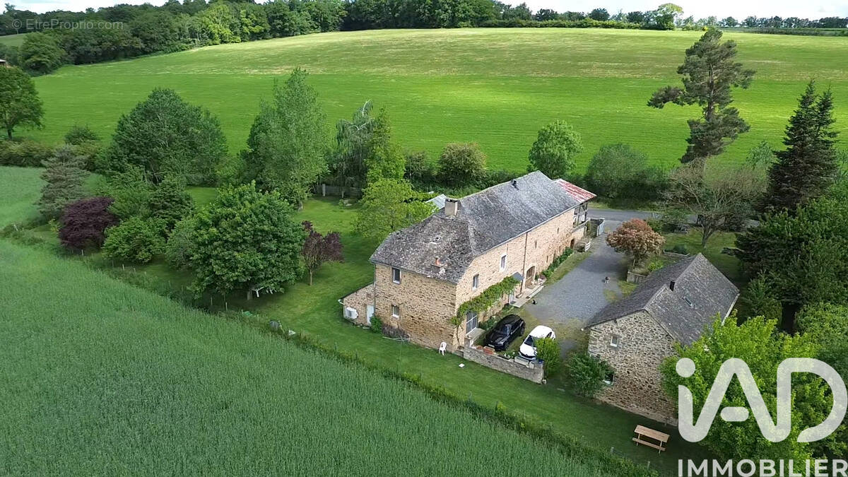 Photo 1 - Maison à CASSAGNES-BEGONHES