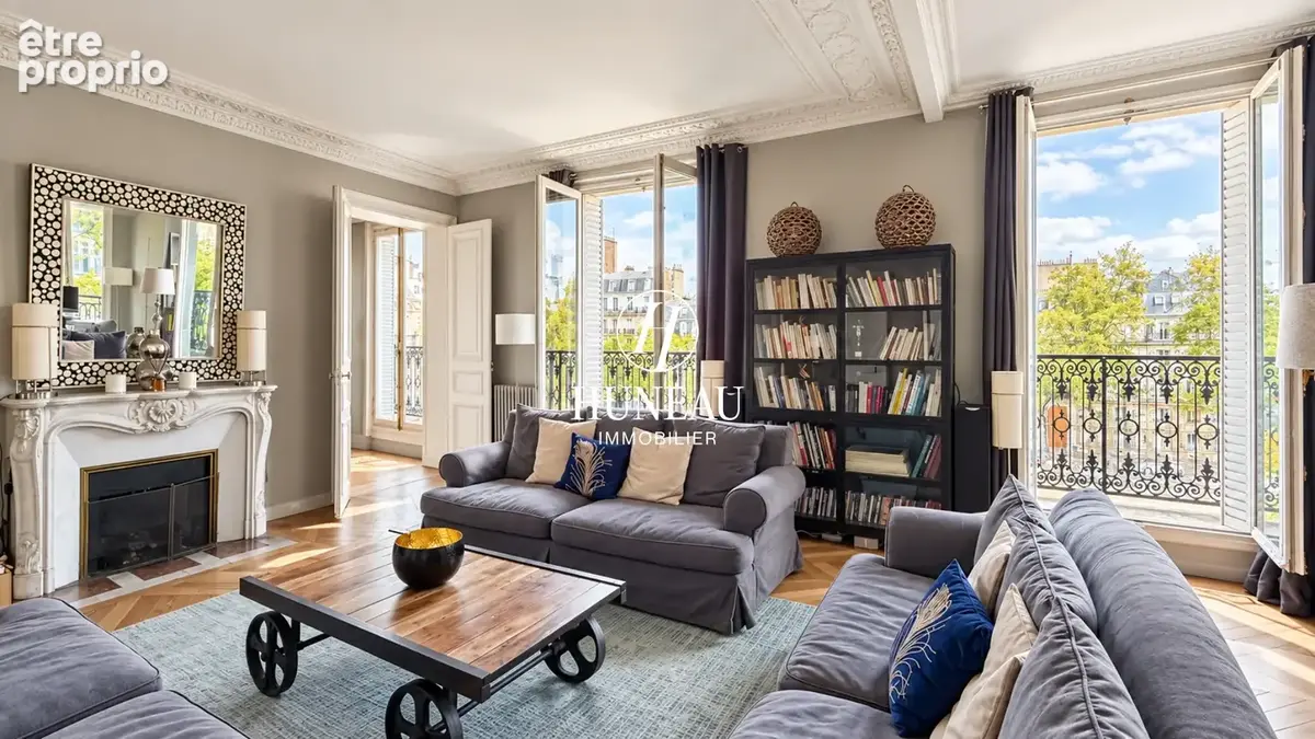 Appartement à PARIS-17E