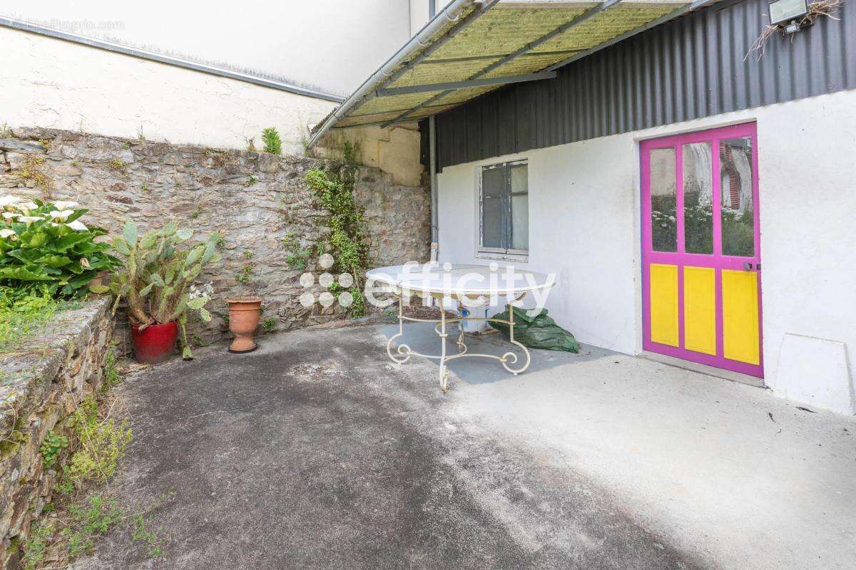 Maison 145 m² à La Bruffiere  - photo 14