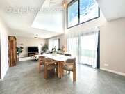 Maison à SAINT-JEAN-BREVELAY