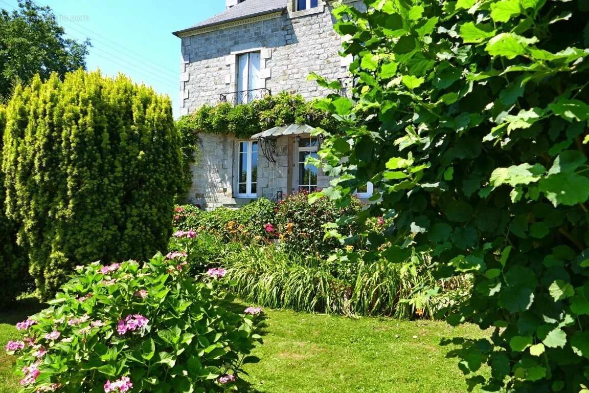 Maison à PLOUER-SUR-RANCE