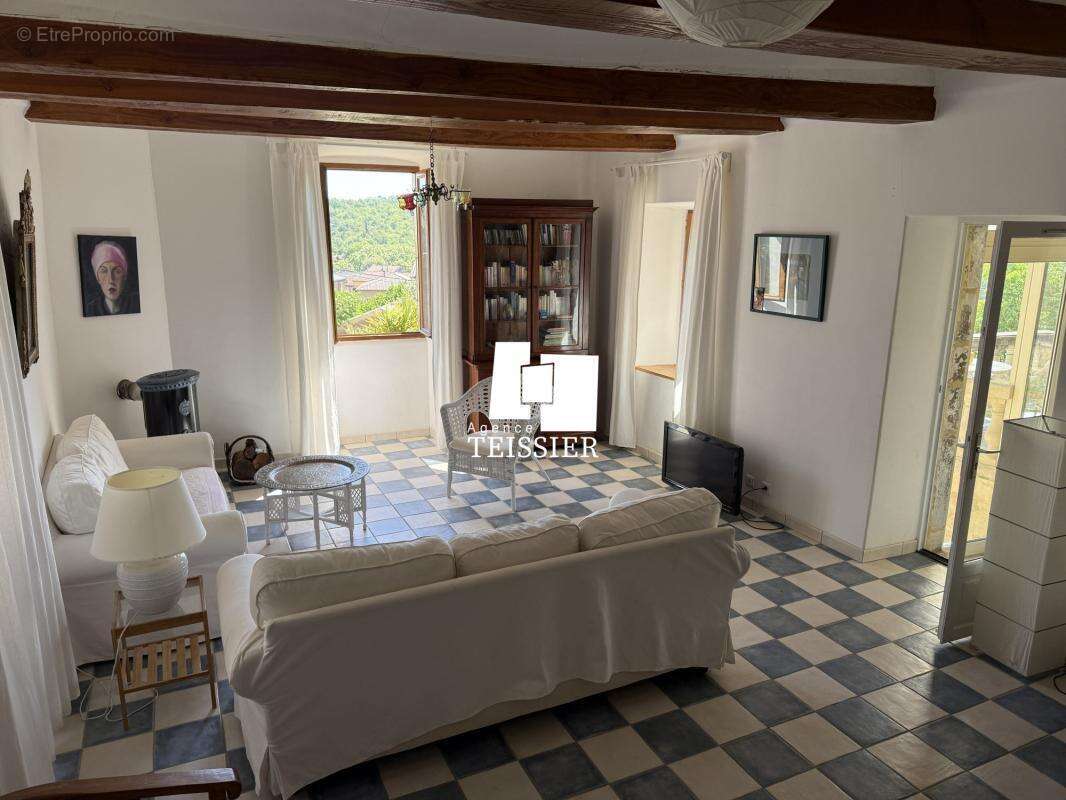 Maison à SAINT-PAUL-LE-JEUNE
