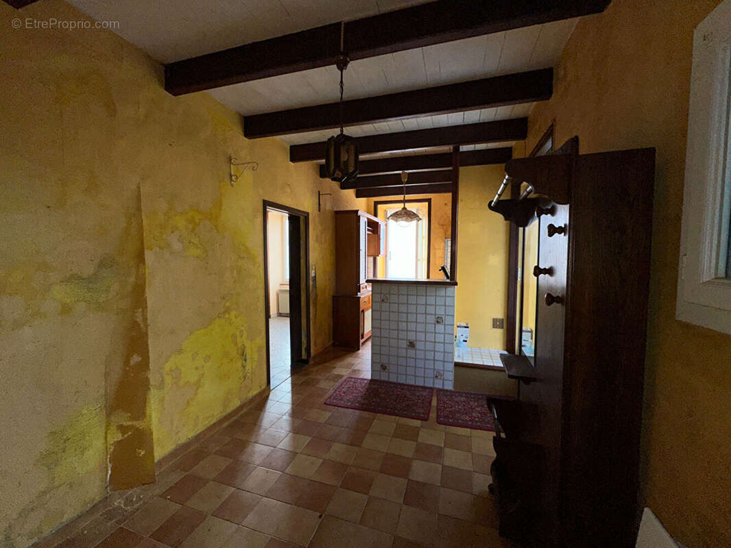 Maison à SAINT-JUST-LUZAC