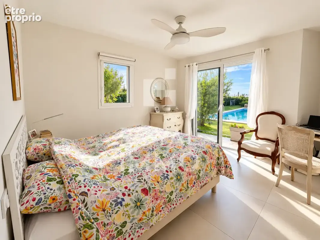 SIX-FOURS La Coudoulière - Maison neuve de plain pied avec piscine et vue mer - photo 5