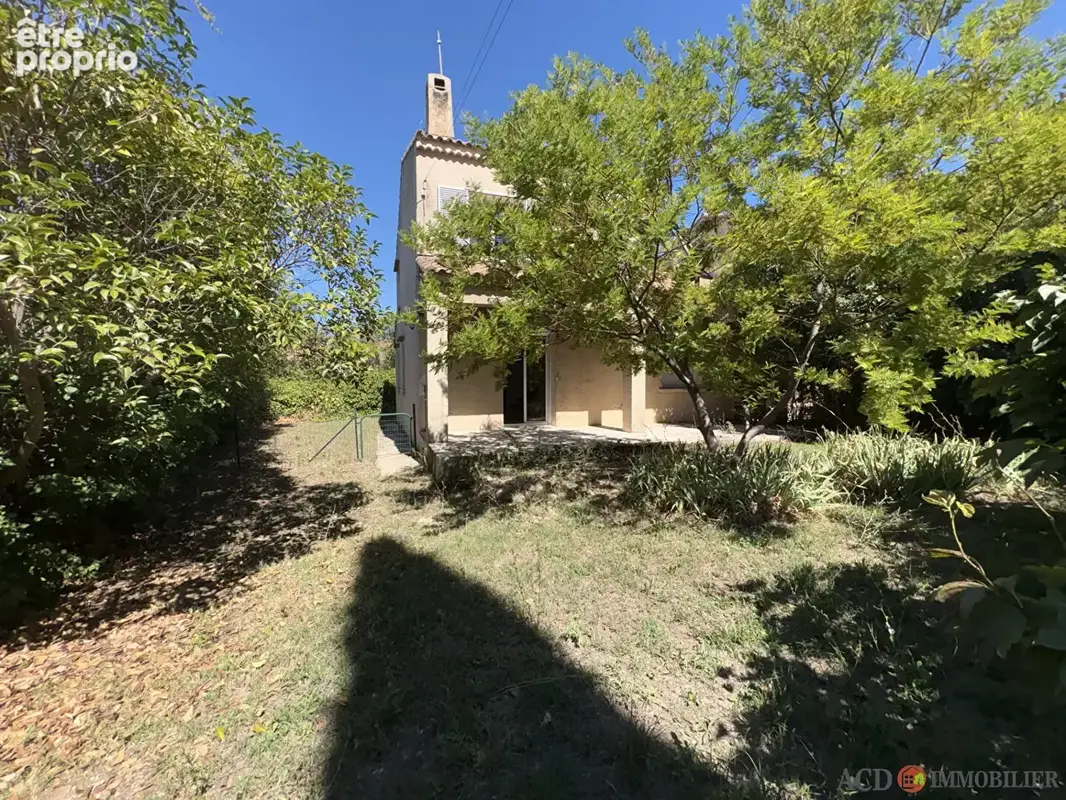 Maison à VELAUX