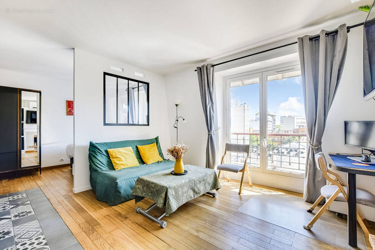 Appartement à PARIS-19E