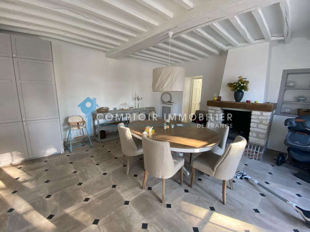 A vendre Dpt Eure (27) entre Anet et Pacy sur Eure maison 210 m2 avec piscine sur terrain de 2 787 m2 - photo 7