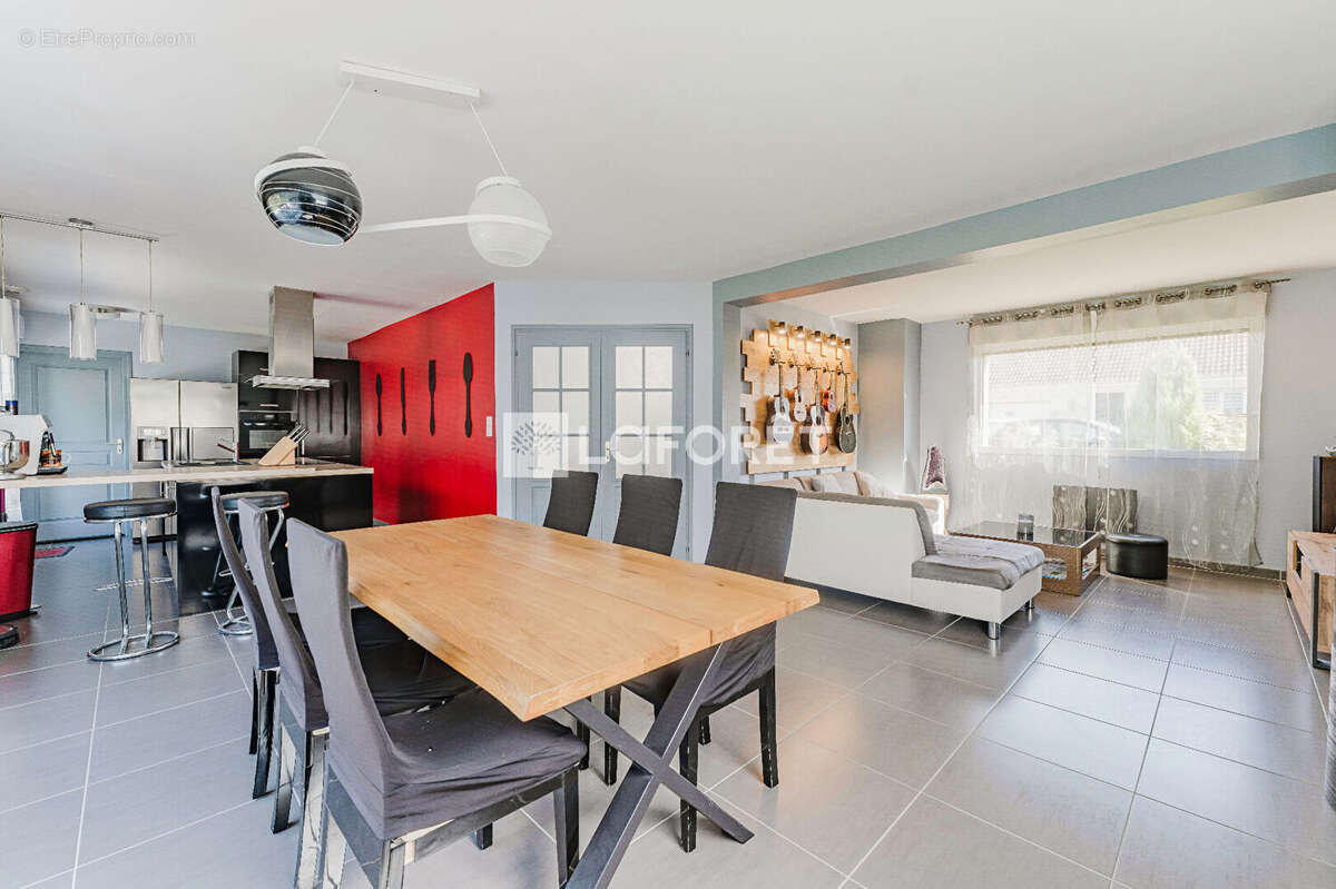 Maison à GOUY-SOUS-BELLONNE