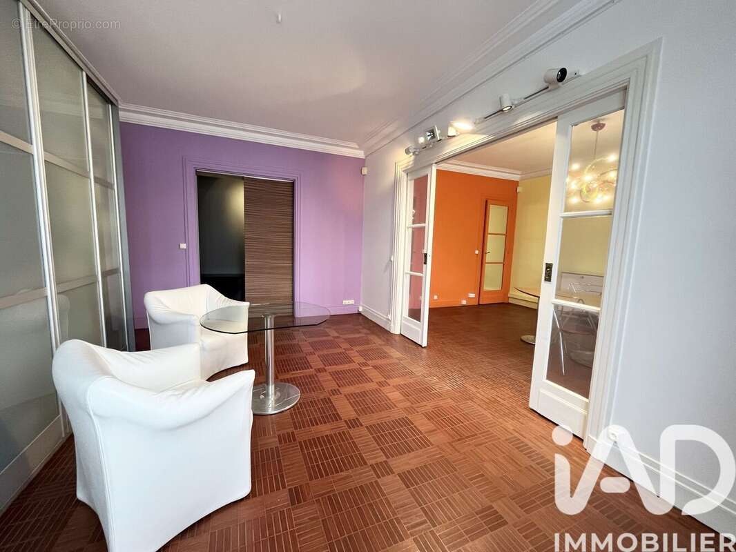 Appartement 90 m² à Paris-16e  - photo 6